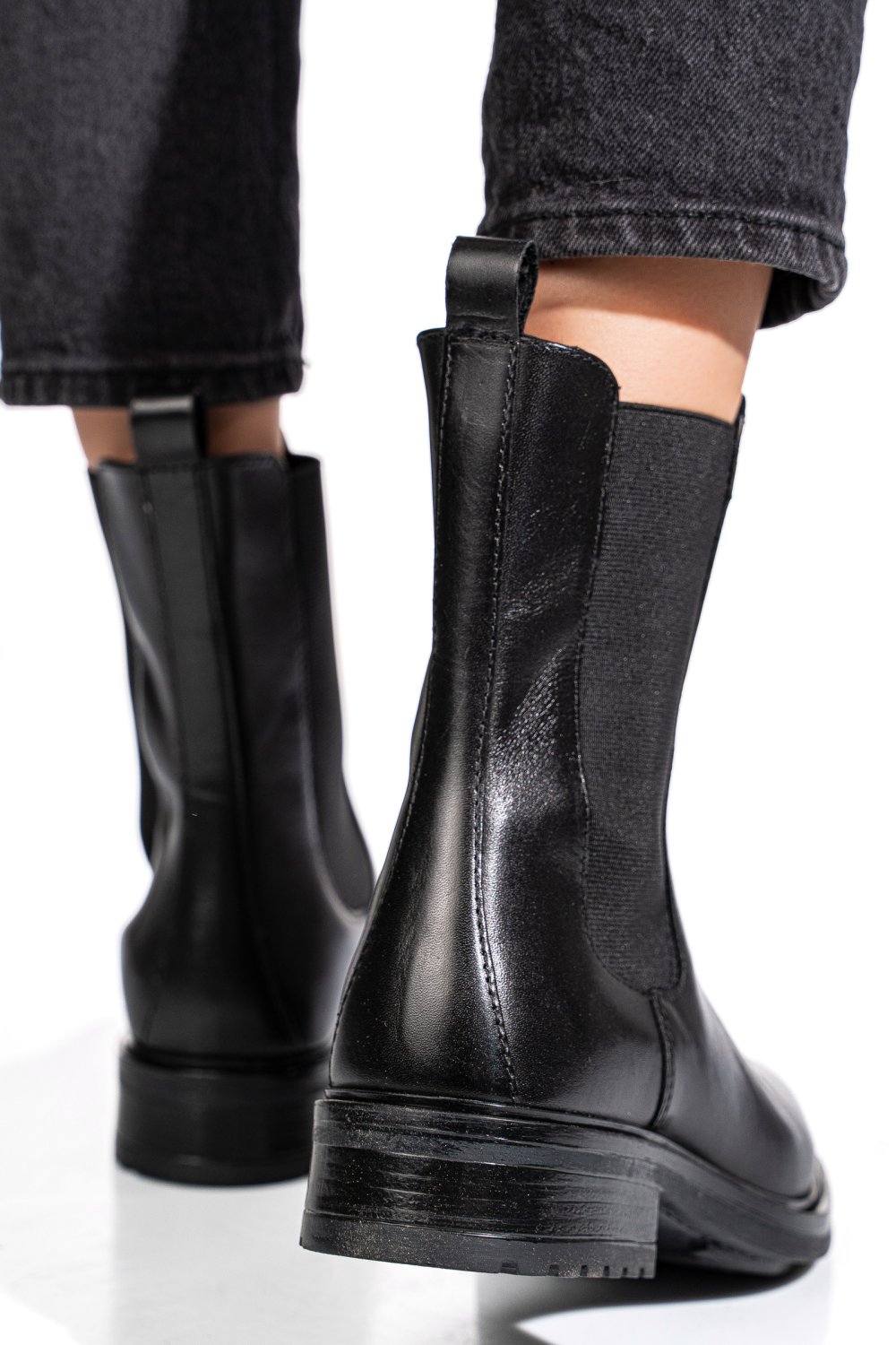 Fekete természetes bőr bakancs ws7hh66h07