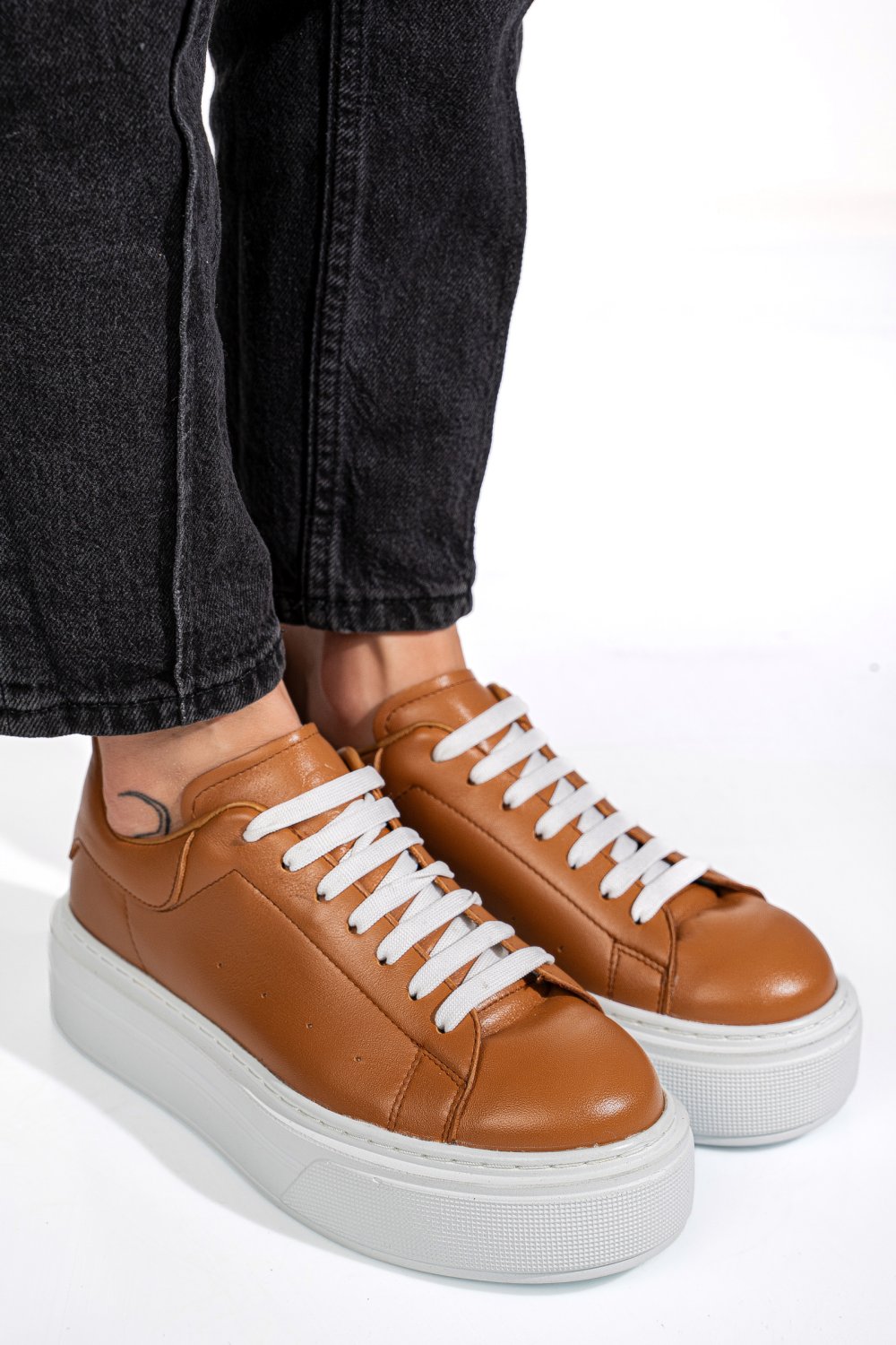 Barna természetes bőr sport cipők 4s7h84