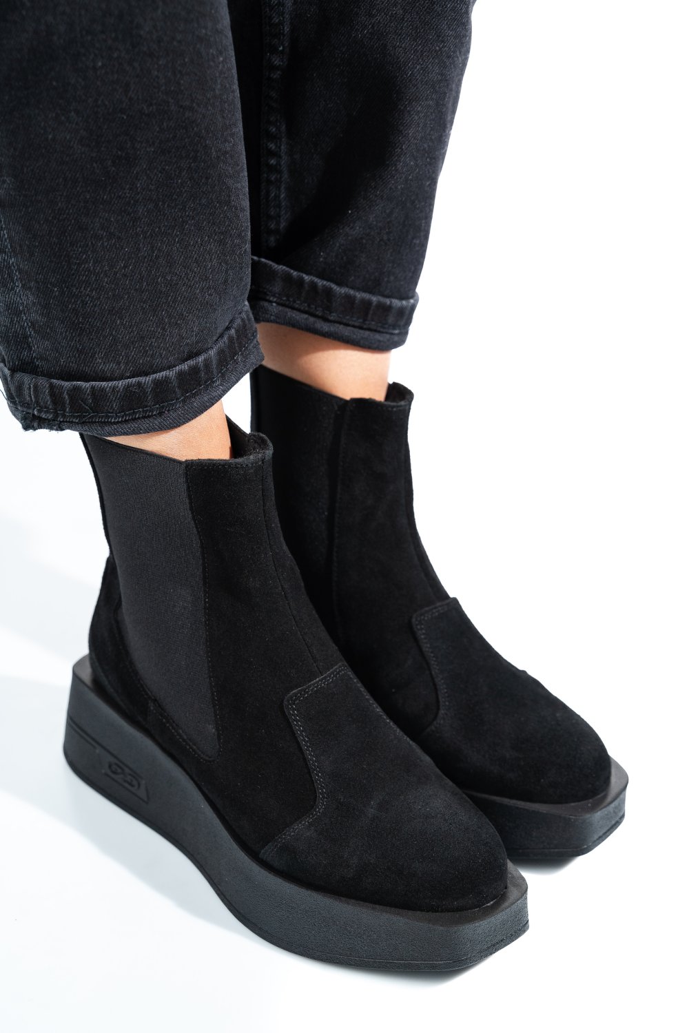 Fekete természetes bőr bakancs 2s7h00