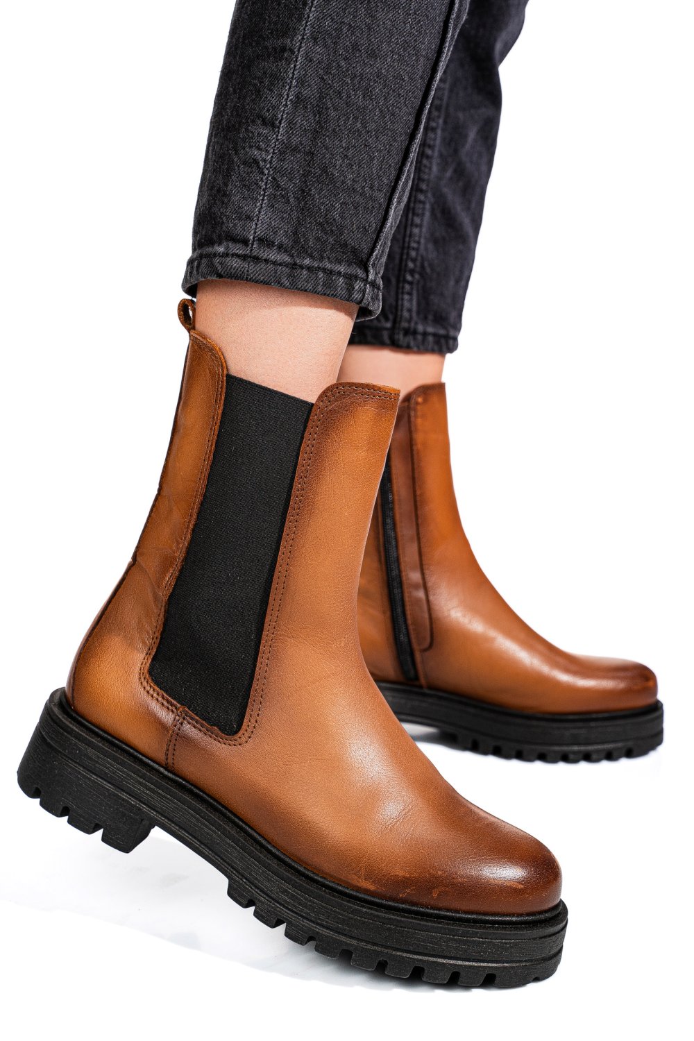 Barna természetes bőr bakancs 5s7h1132250