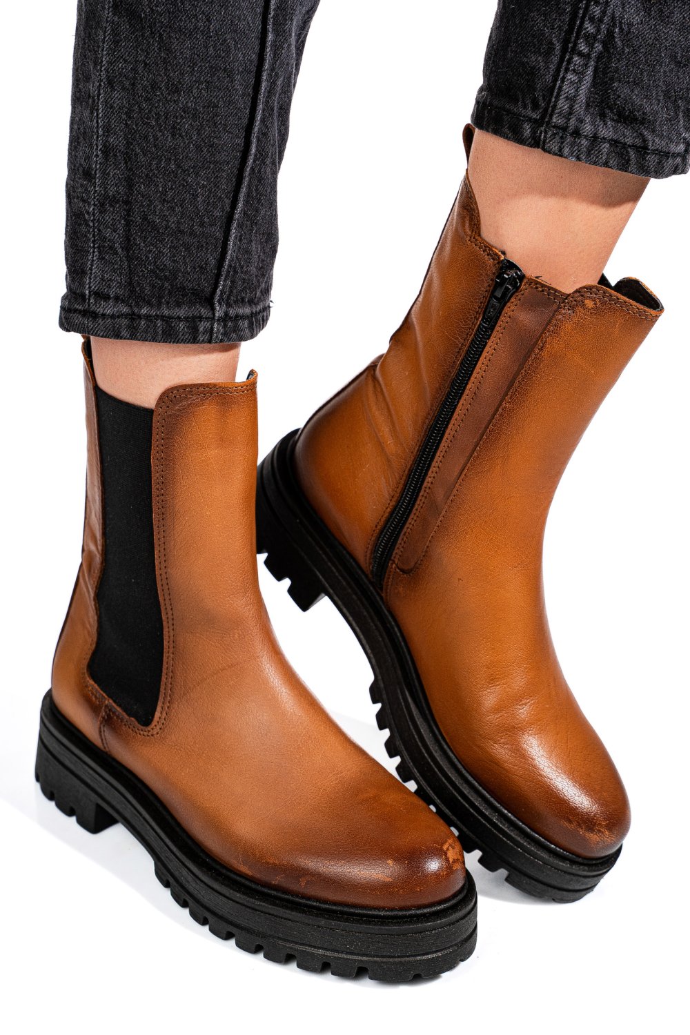 Barna természetes bőr bakancs 5s7h1132250