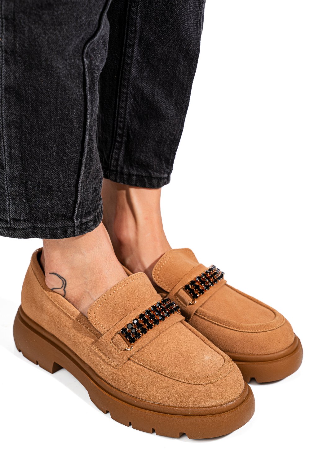 Barna fordított bőr női lapos cipők is7h440