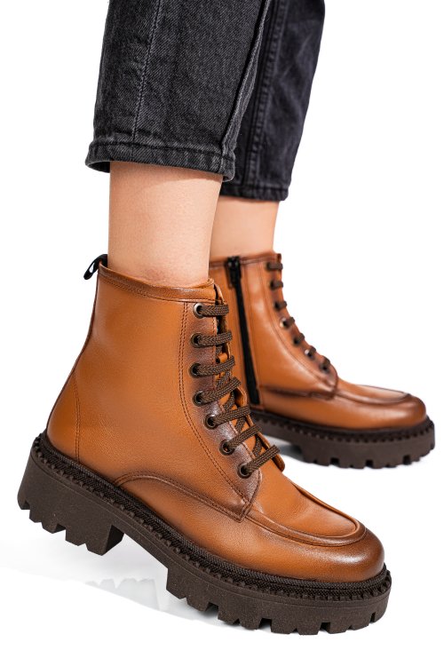 Barna természetes bőr bakancs 4s7h35