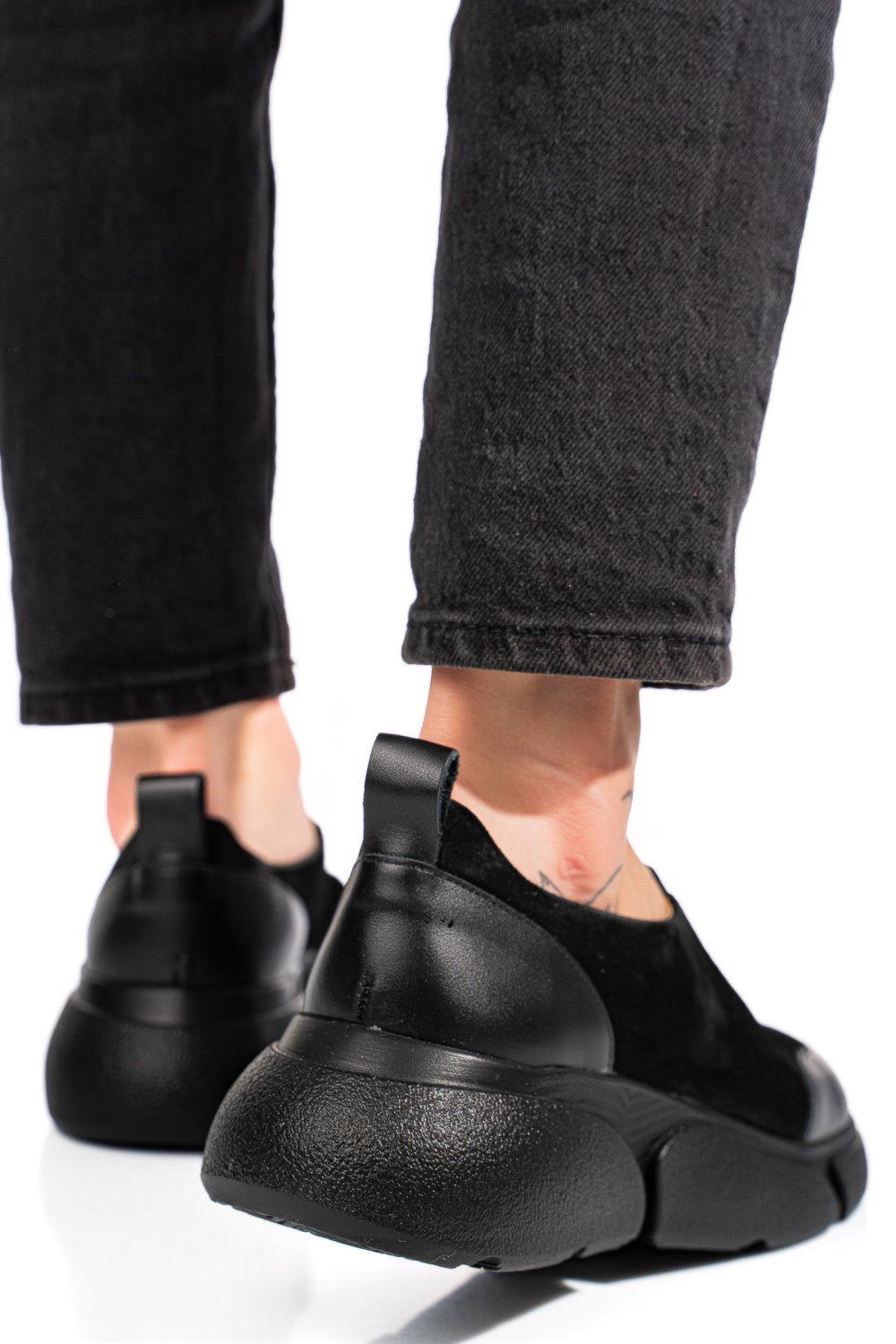 Fekete fordított bőr sport cipők 2s7h002l