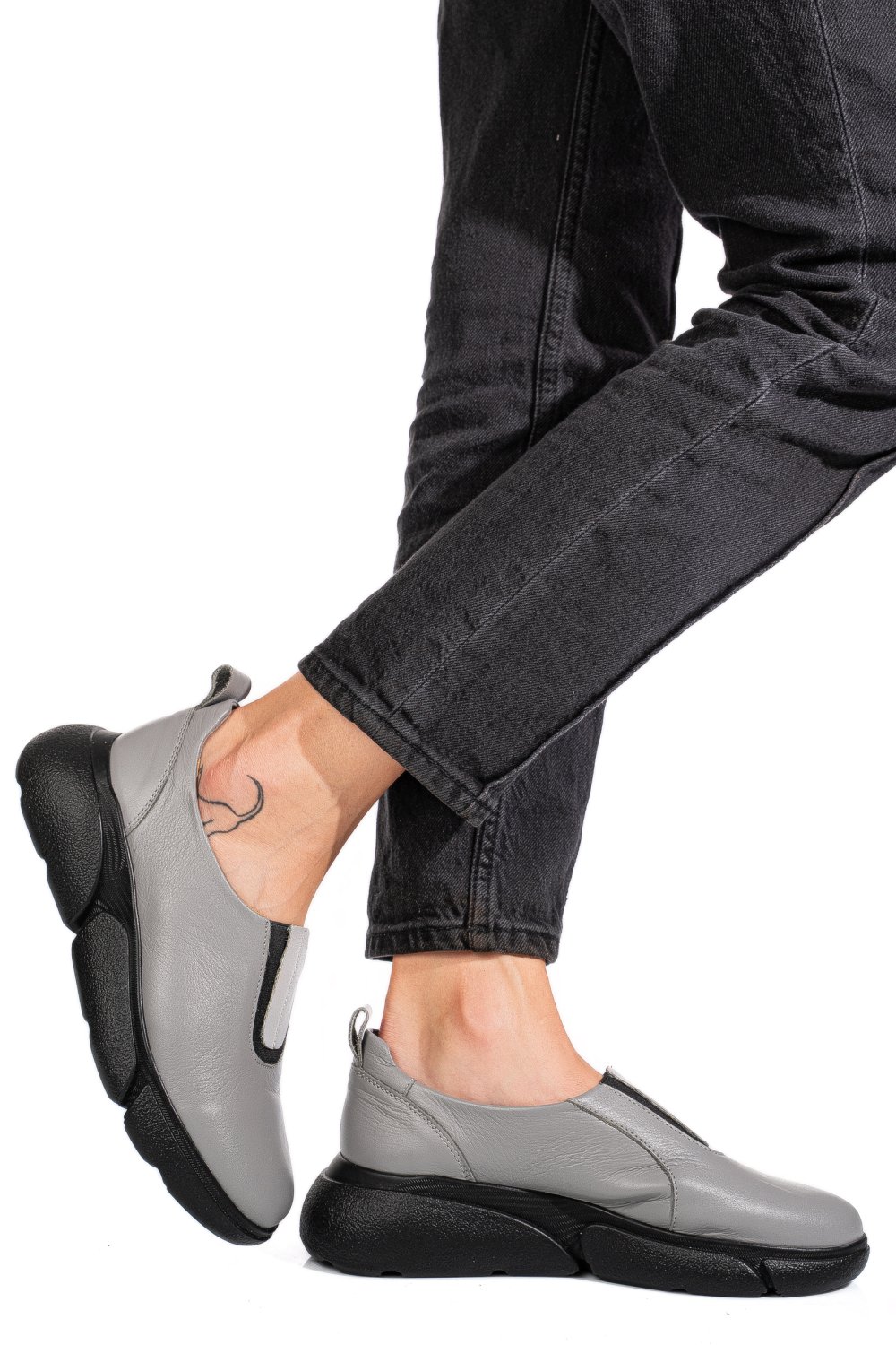 Szürke természetes bőr női lapos cipők 2s7h002l