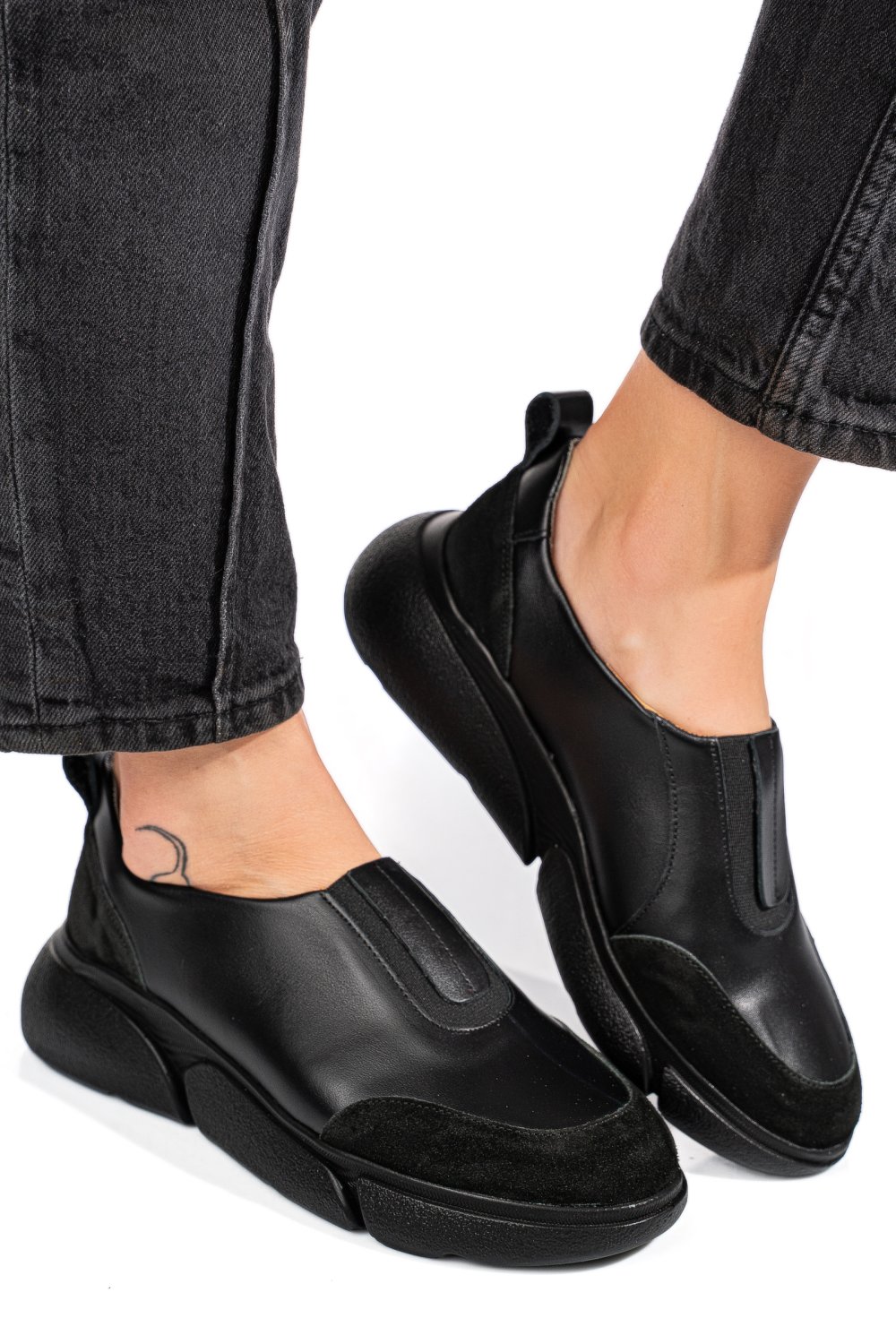 Fekete természetes bőr női lapos cipők 2s7h002l