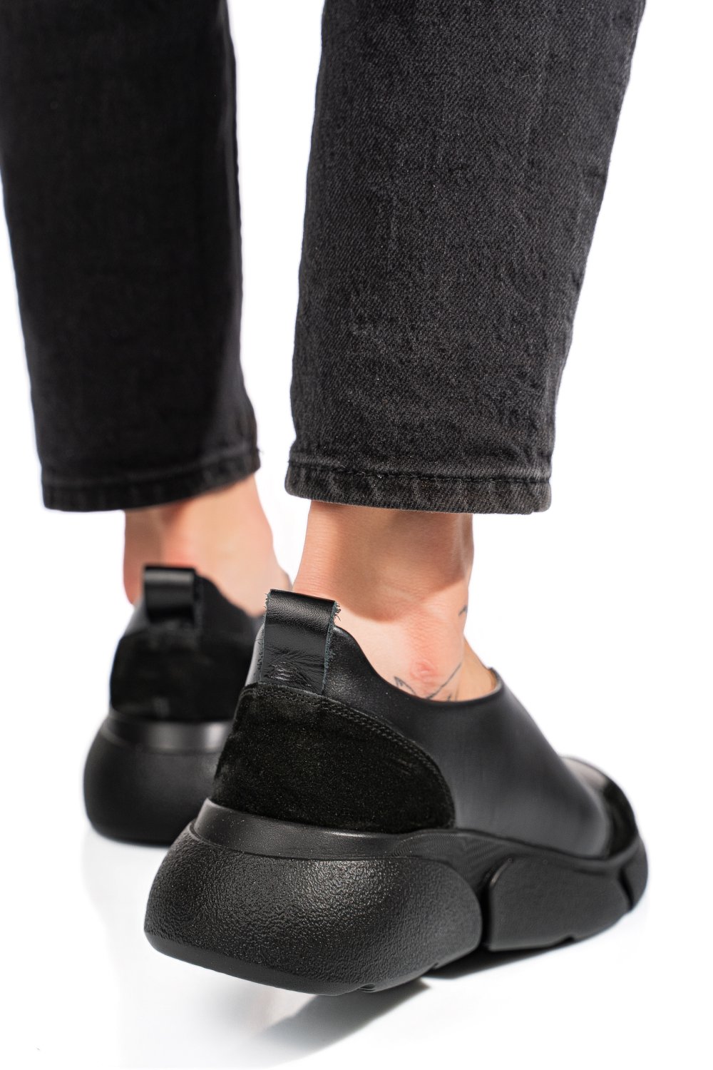 Fekete természetes bőr női lapos cipők 2s7h002l