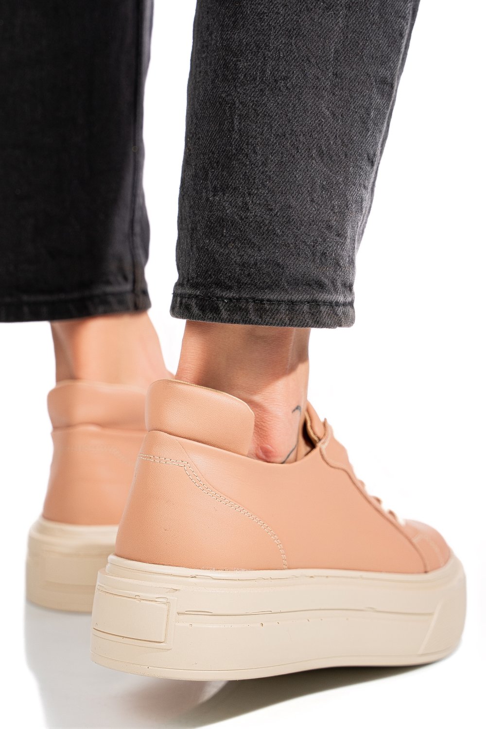 Barna természetes bőr sport cipők 3s7h030