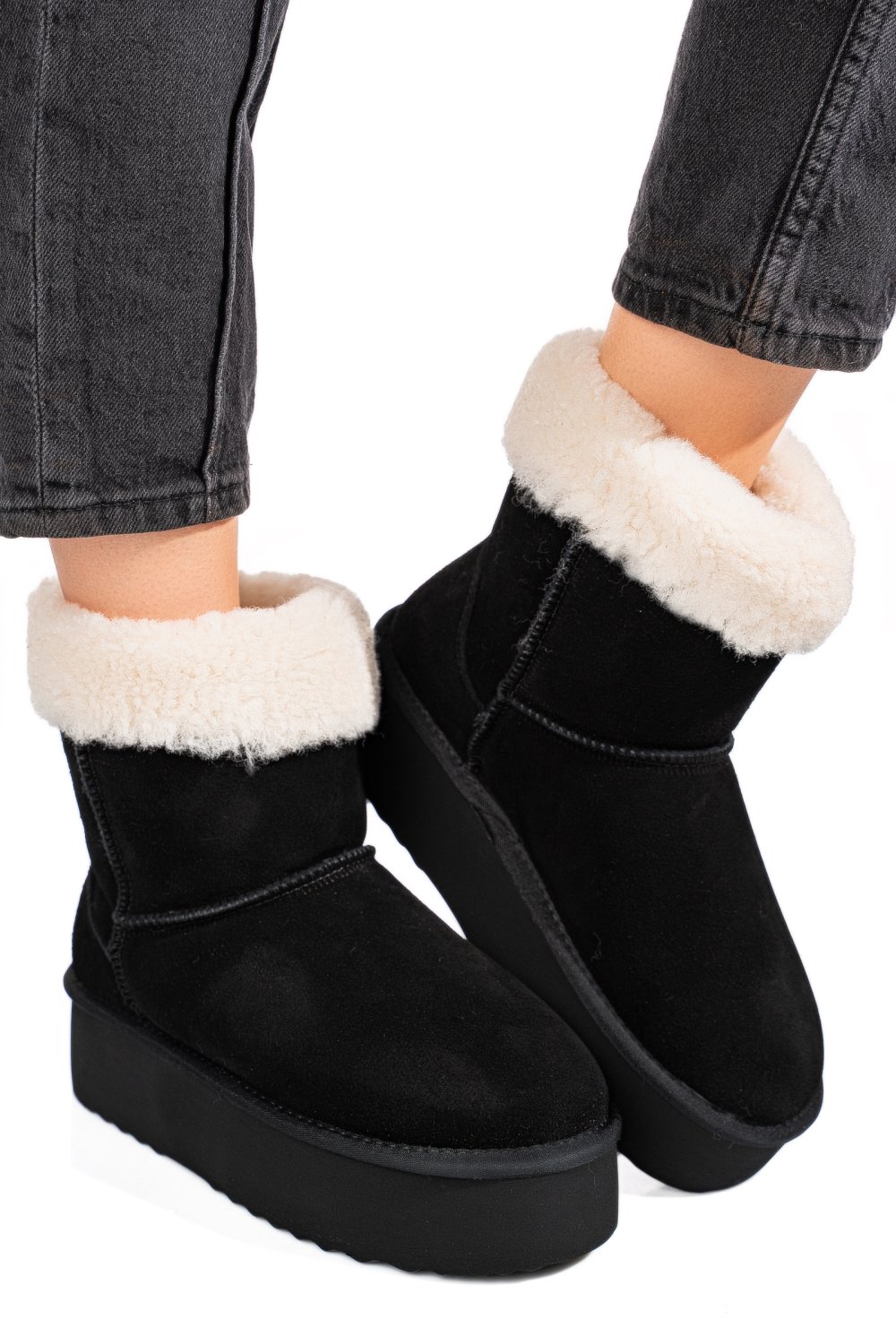 Fekete fordított bőr csizma 1s7h271