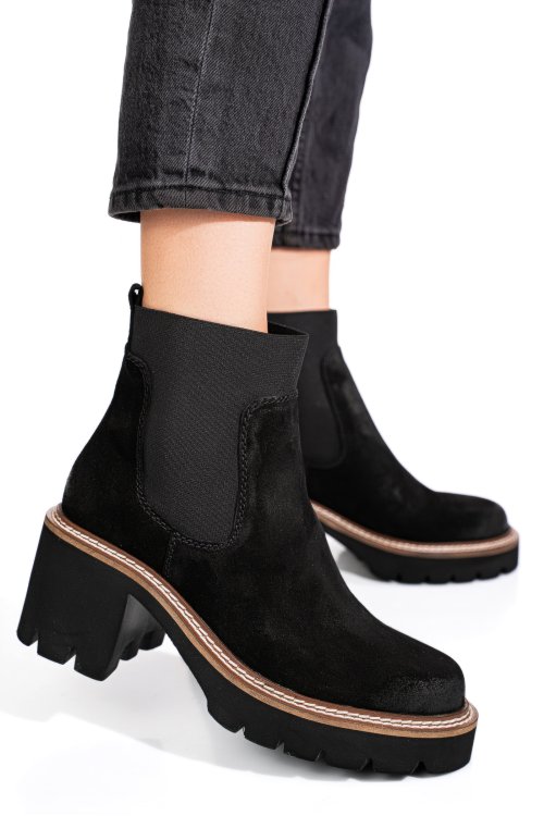 Fekete fordított bőr bakancs 1s7h3115