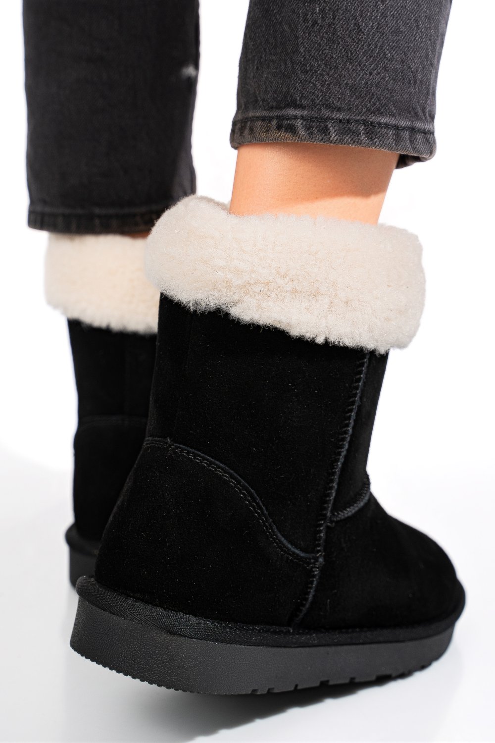 Fekete természetes bőr csizma 1s7h221