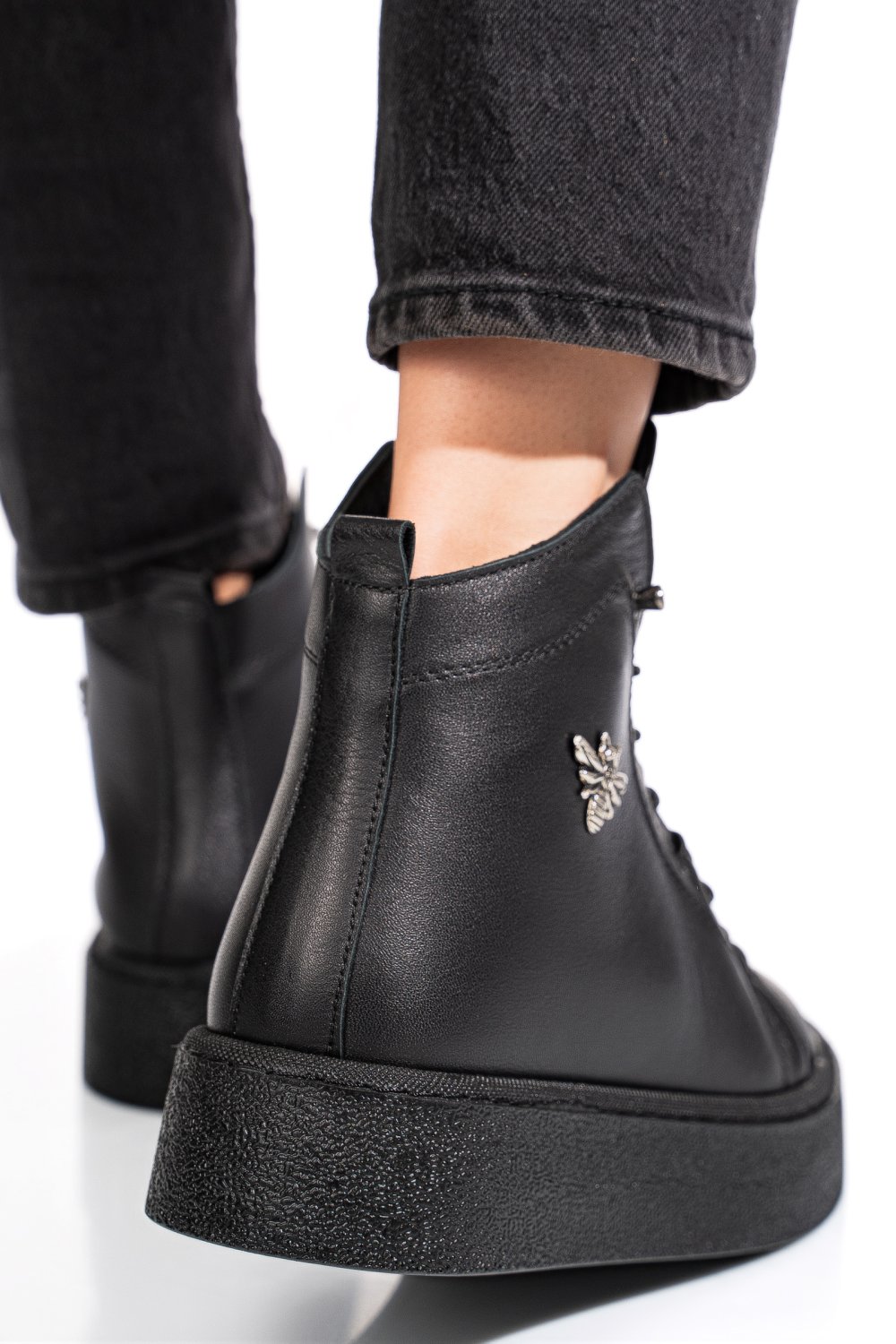 Fekete természetes bőr bakancs 6s7h66