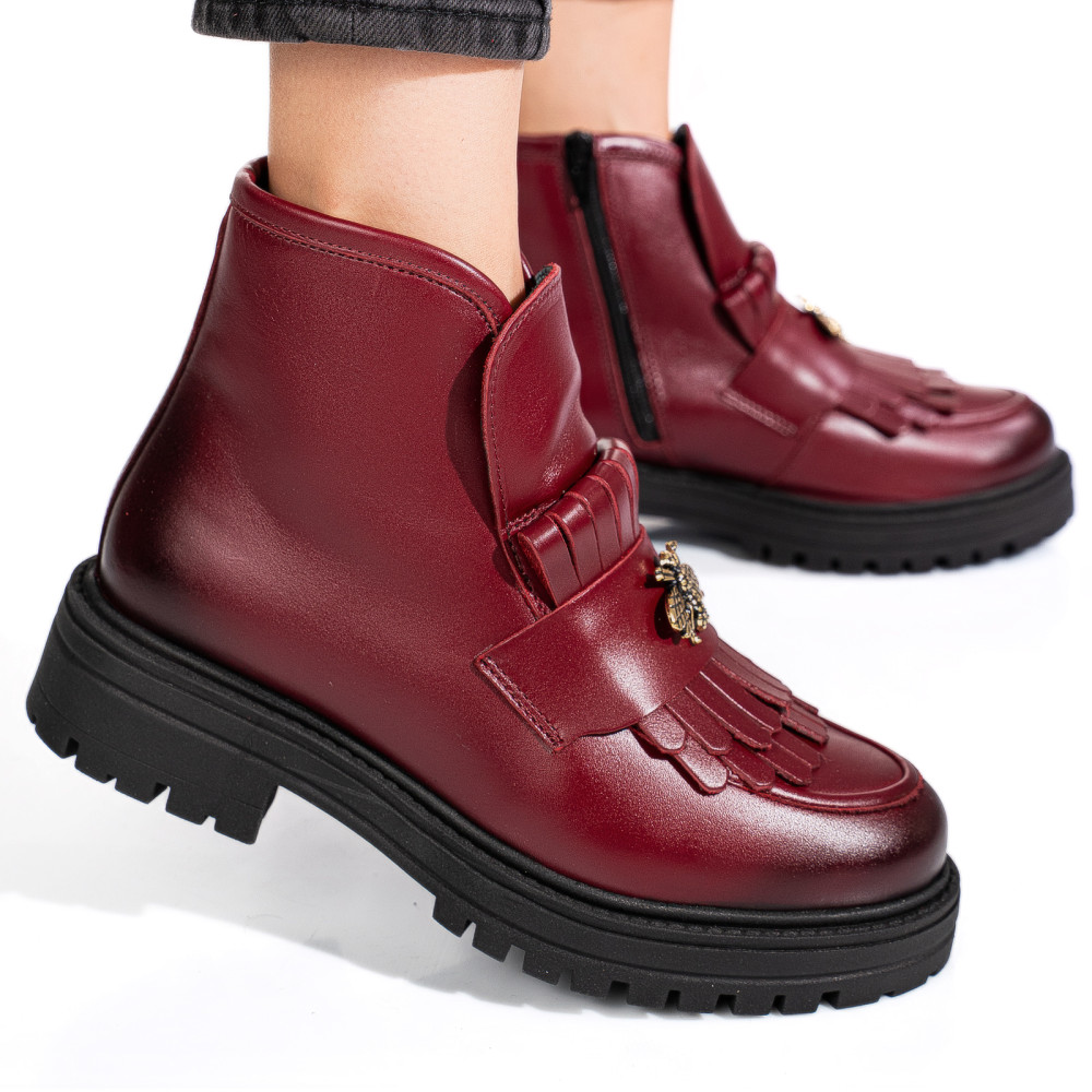 Cipzáras női bokacsizma