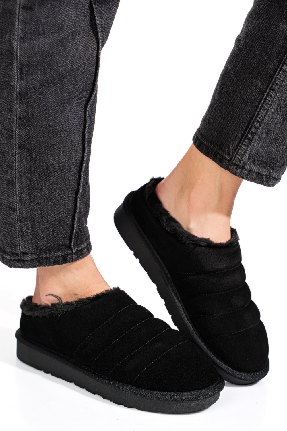 Fekete fordított bőr csizma 1s7h219