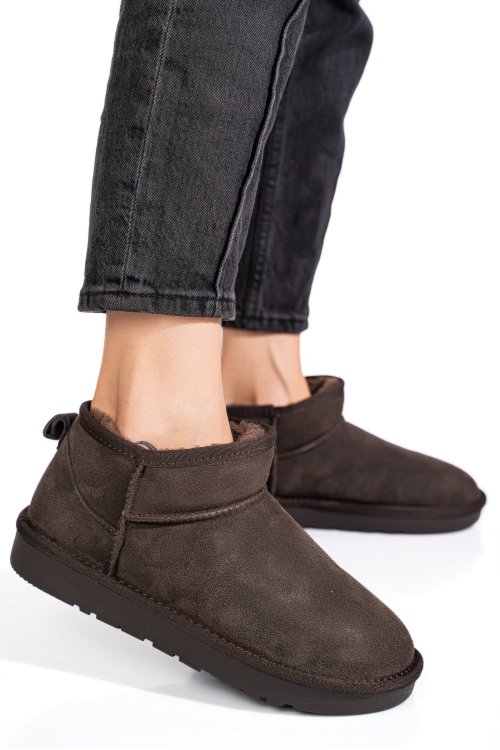 Barna fordított bőr bakancs 1s7h1200