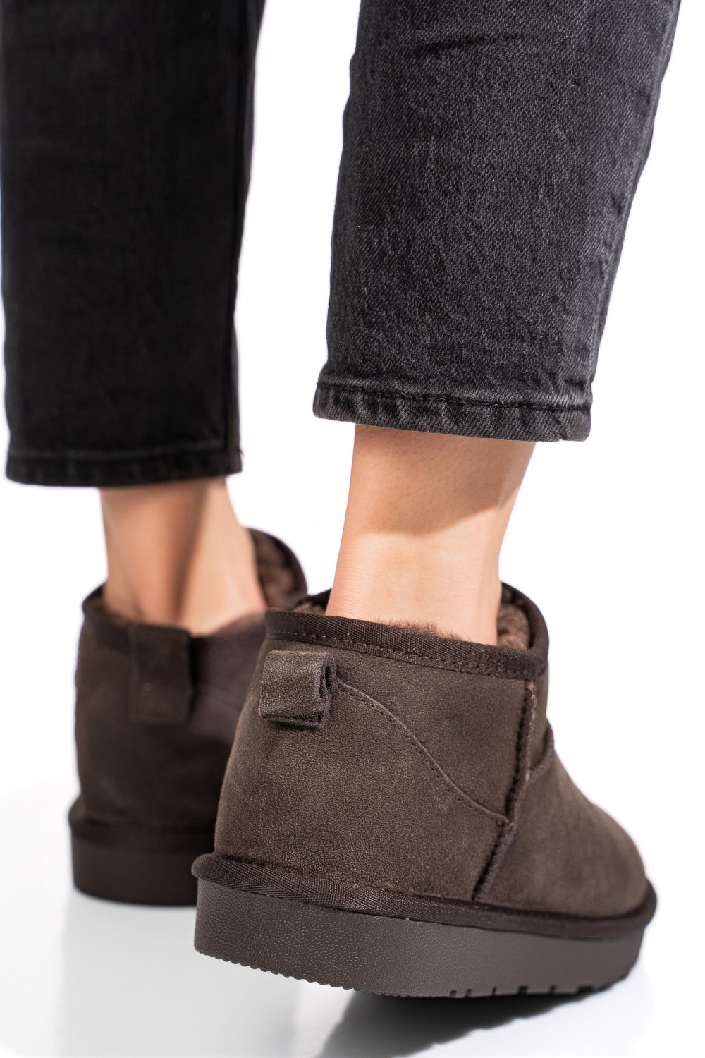 Barna fordított bőr bakancs 1s7h1200