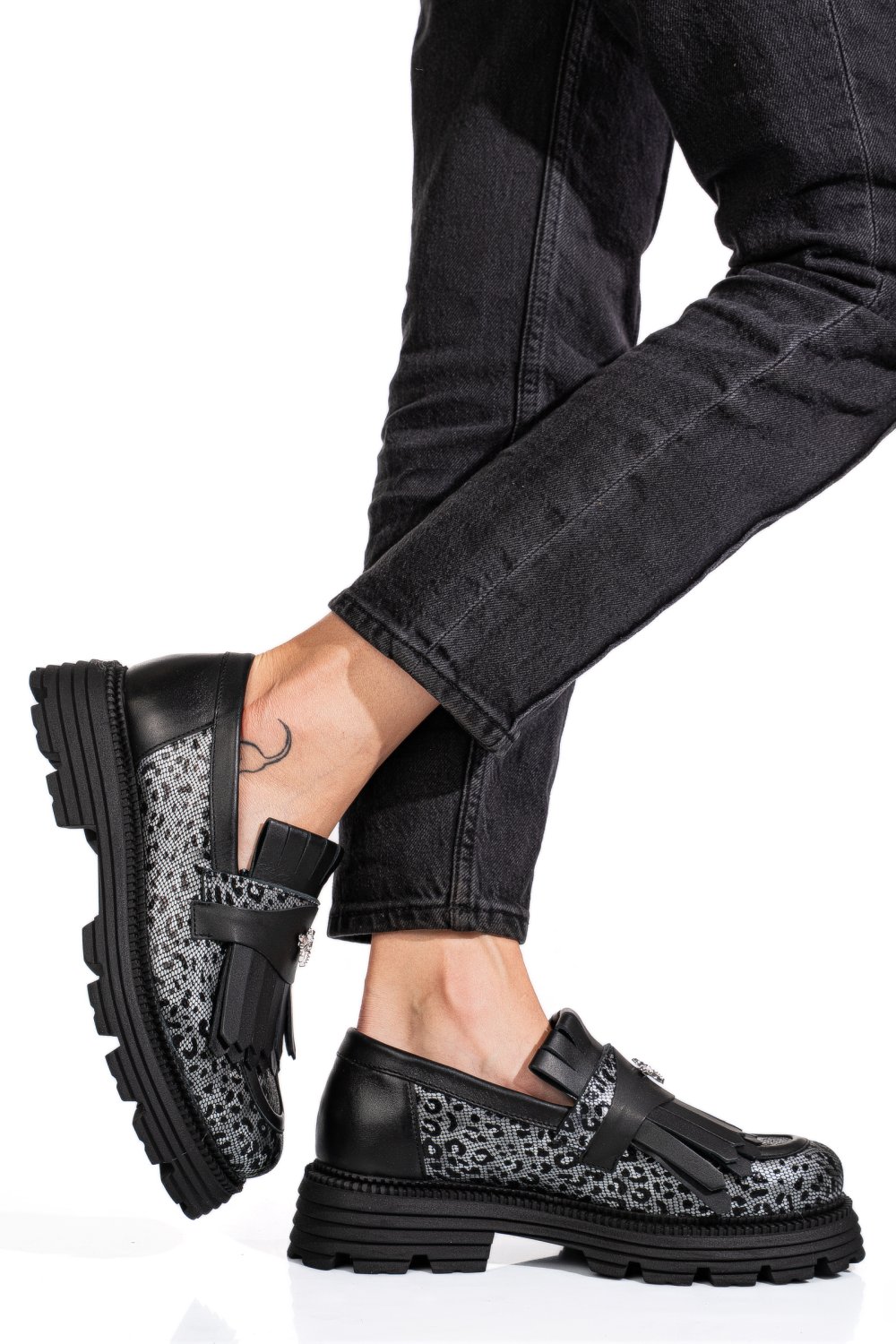 Szürke természetes bőr női lapos cipők 3s7h95