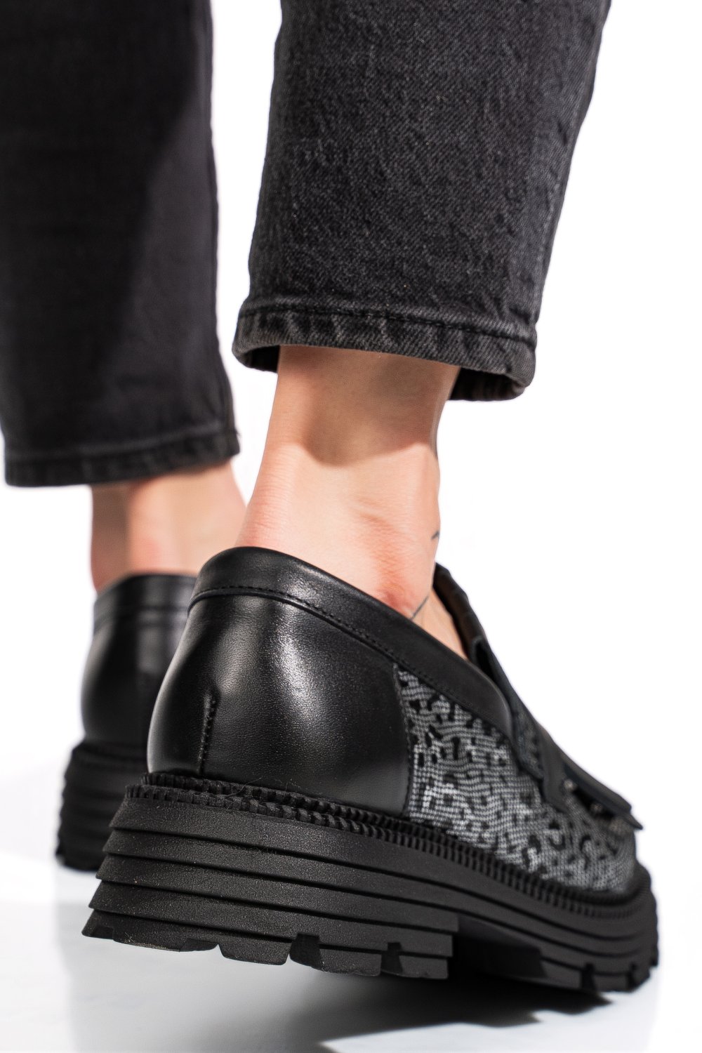 Szürke természetes bőr női lapos cipők 3s7h95