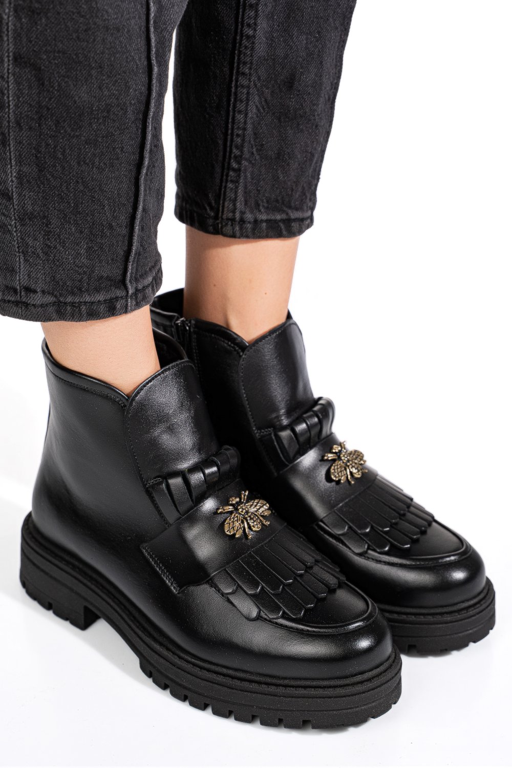 Fekete természetes bőr bakancs 3s7h02