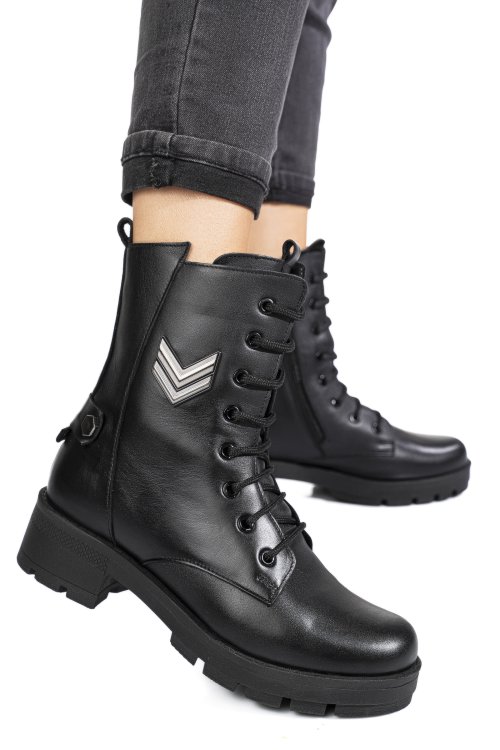 Fekete természetes bőr bakancs 9s7h54