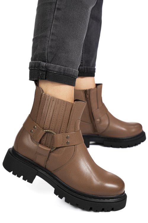 Barna természetes bőr bakancs ws7hh-404h27