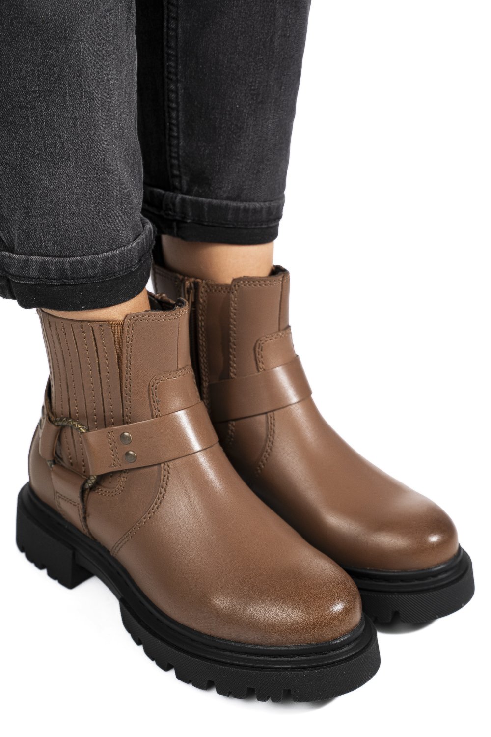 Barna természetes bőr bakancs ws7hh-404h27