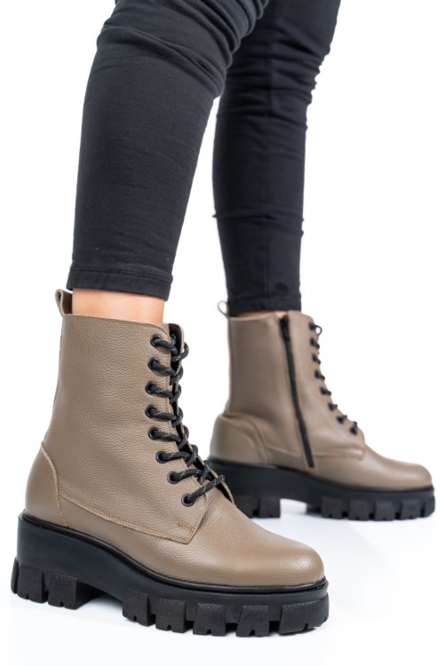 Khaki természetes bőr bakancs 1s7h55