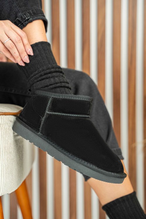 Fekete természetes bőr bakancs 1s7h1200