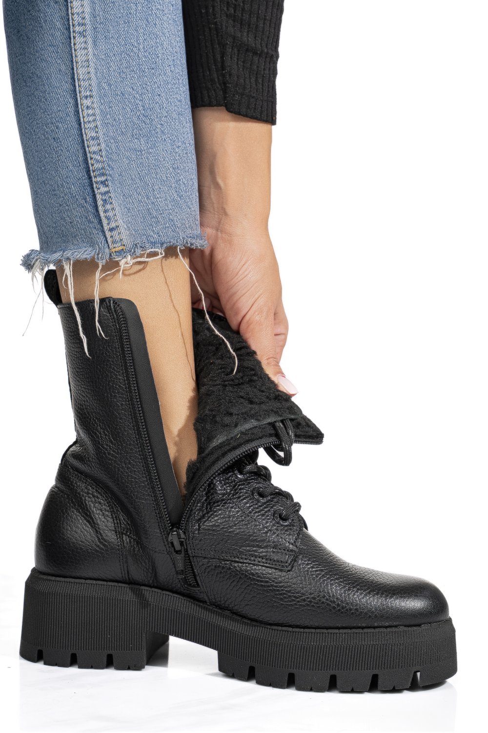 Fekete természetes bőr bakancs 1s7h31-a