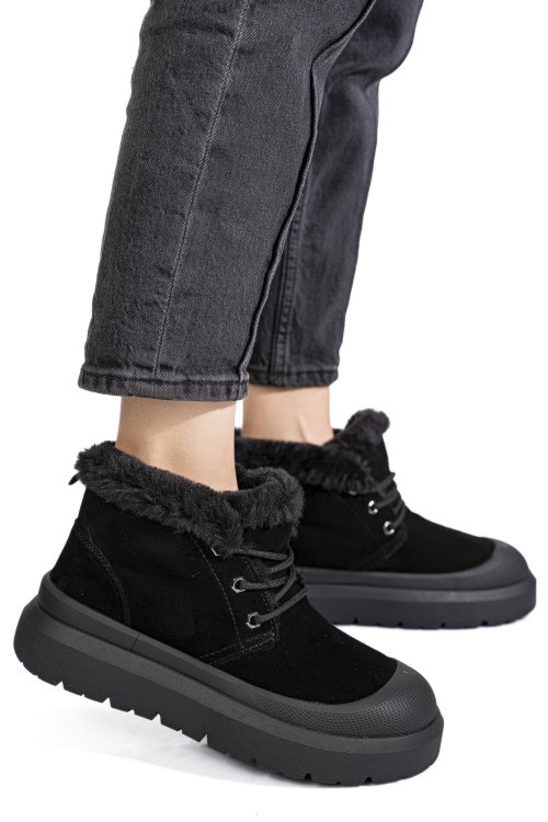 Fekete természetes bőr bakancs is7h1400