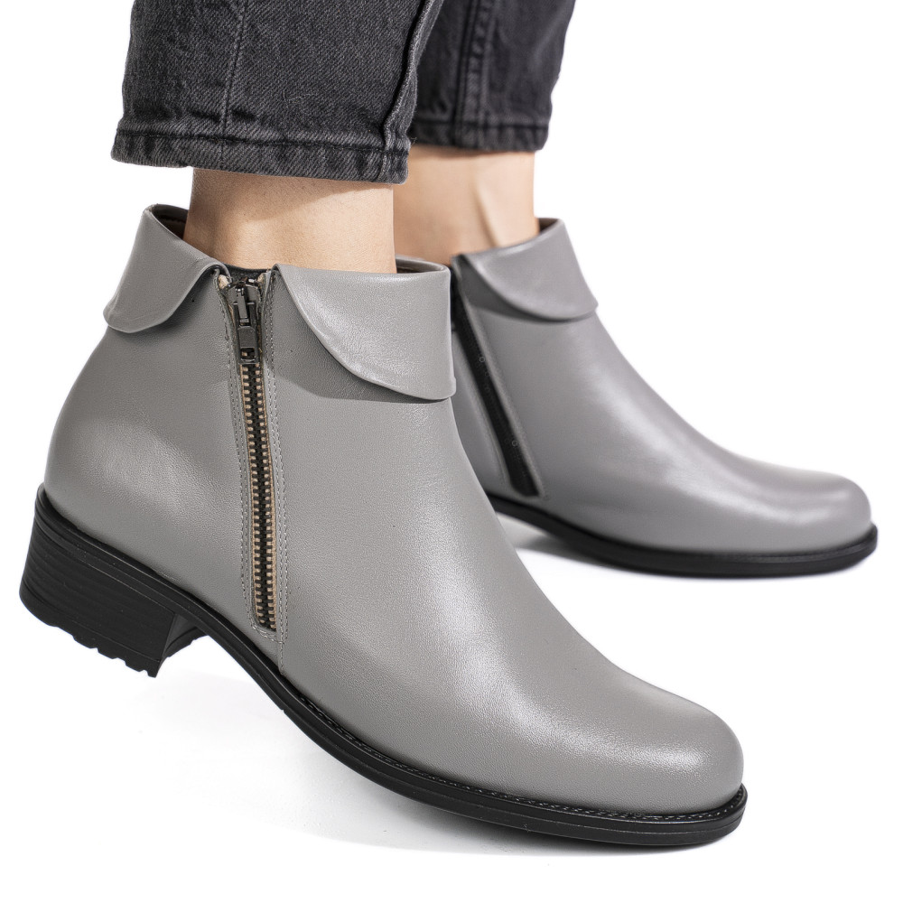 Cipzáras női bokacsizma