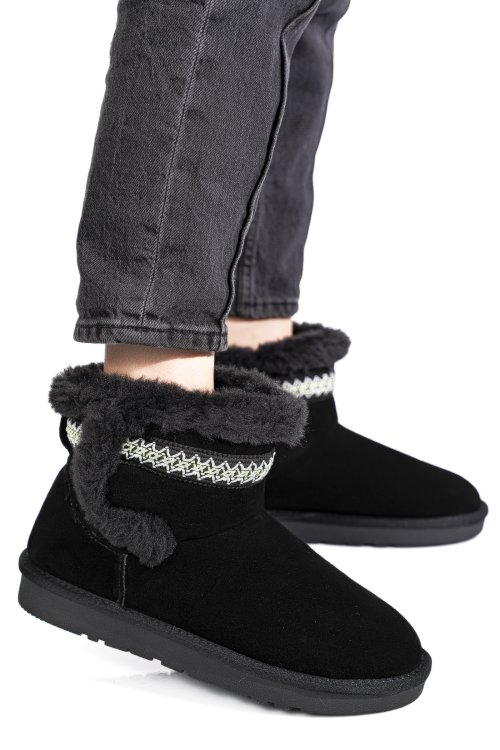 Fekete fordított bőr csizma is7h1214