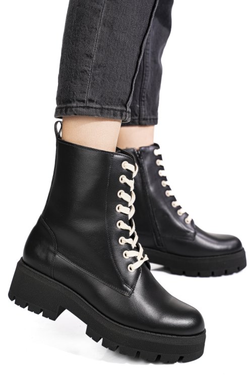 Fekete természetes bőr bakancs 1s7h34