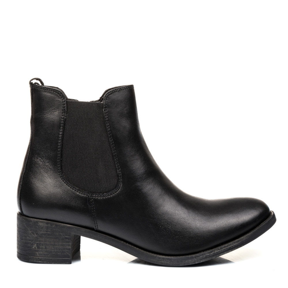 Cipzáras női bokacsizma