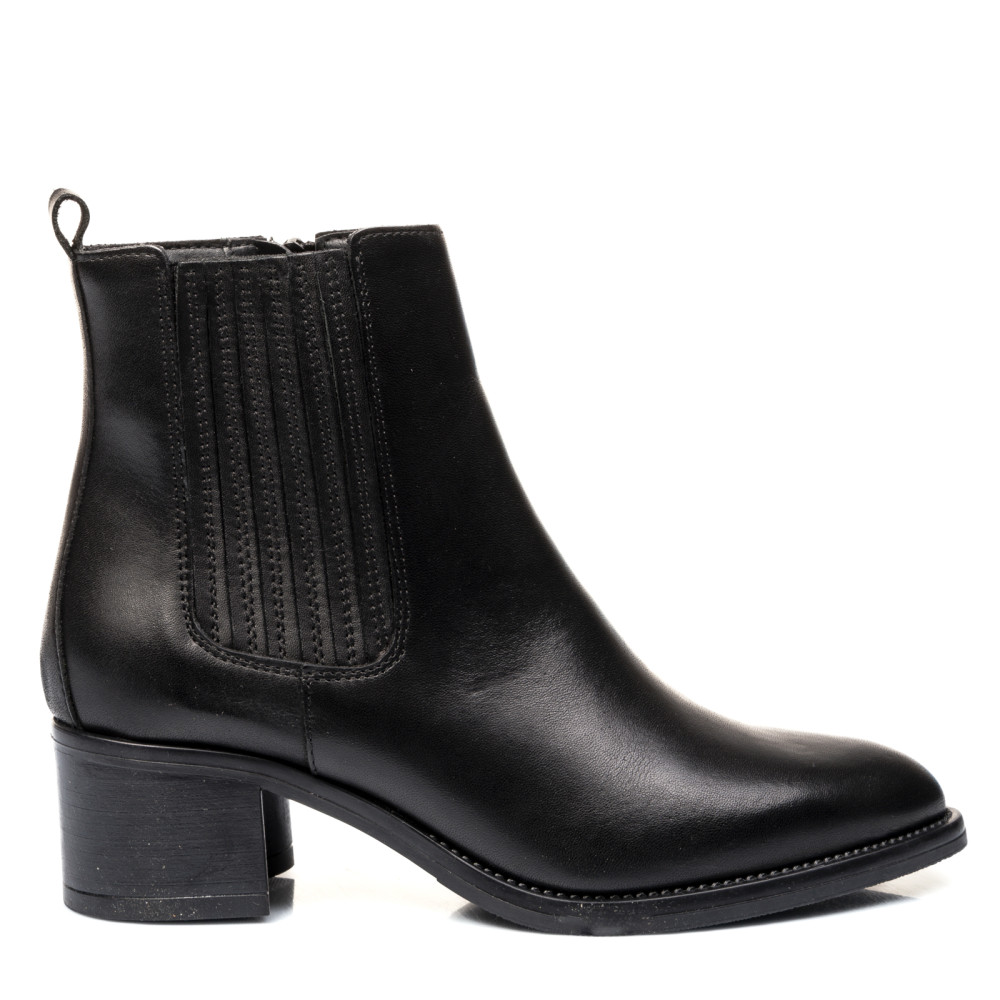 Cipzáras női bokacsizma