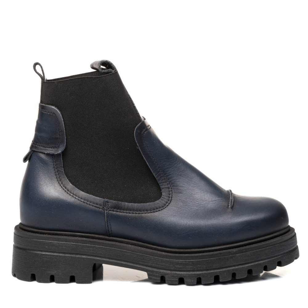 Őszi női bokacsizma