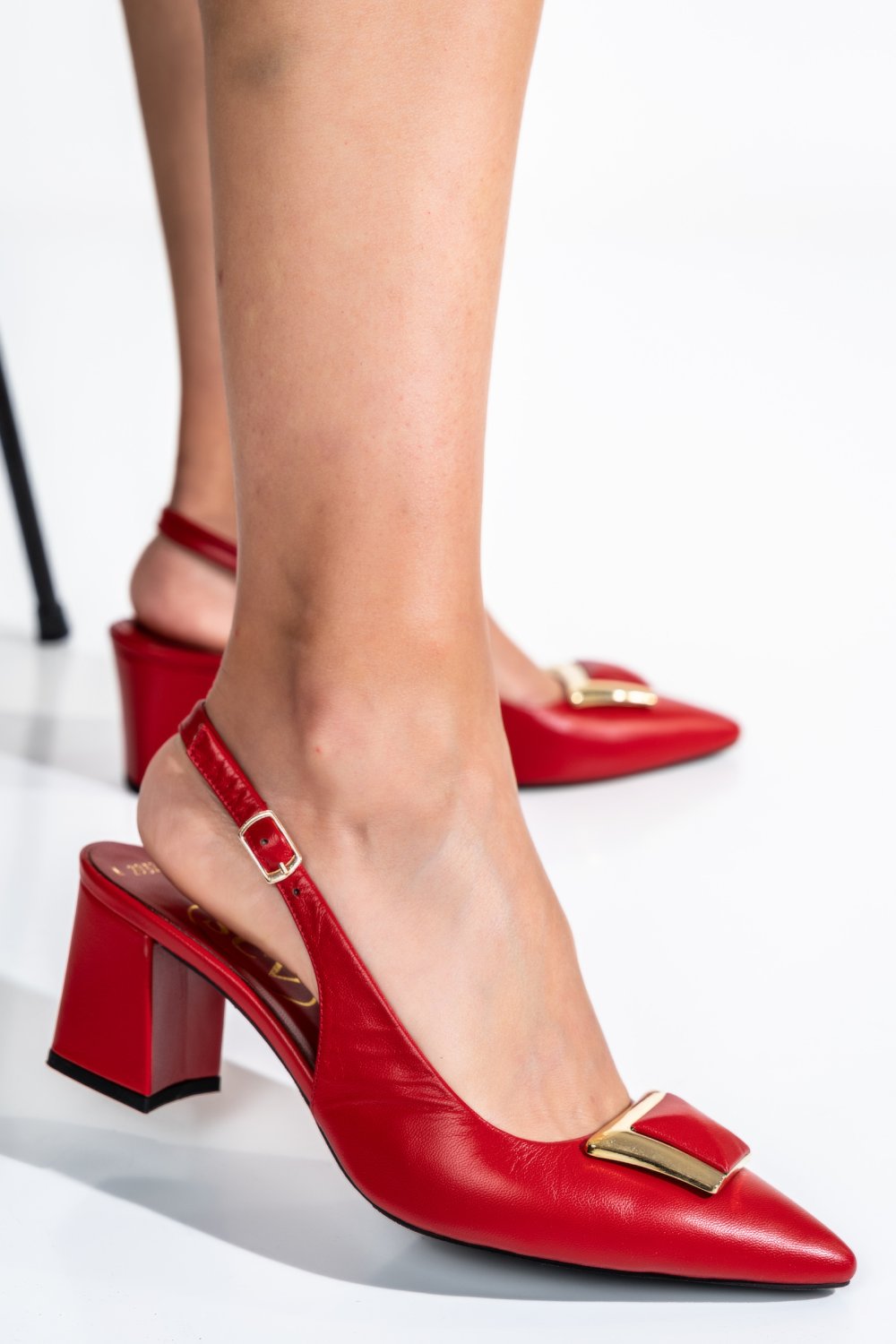 Piros természetes bőr magassarkú cipők 2s7h032