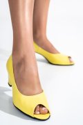 Sárga természetes bőr magassarkú cipők 1s7h515