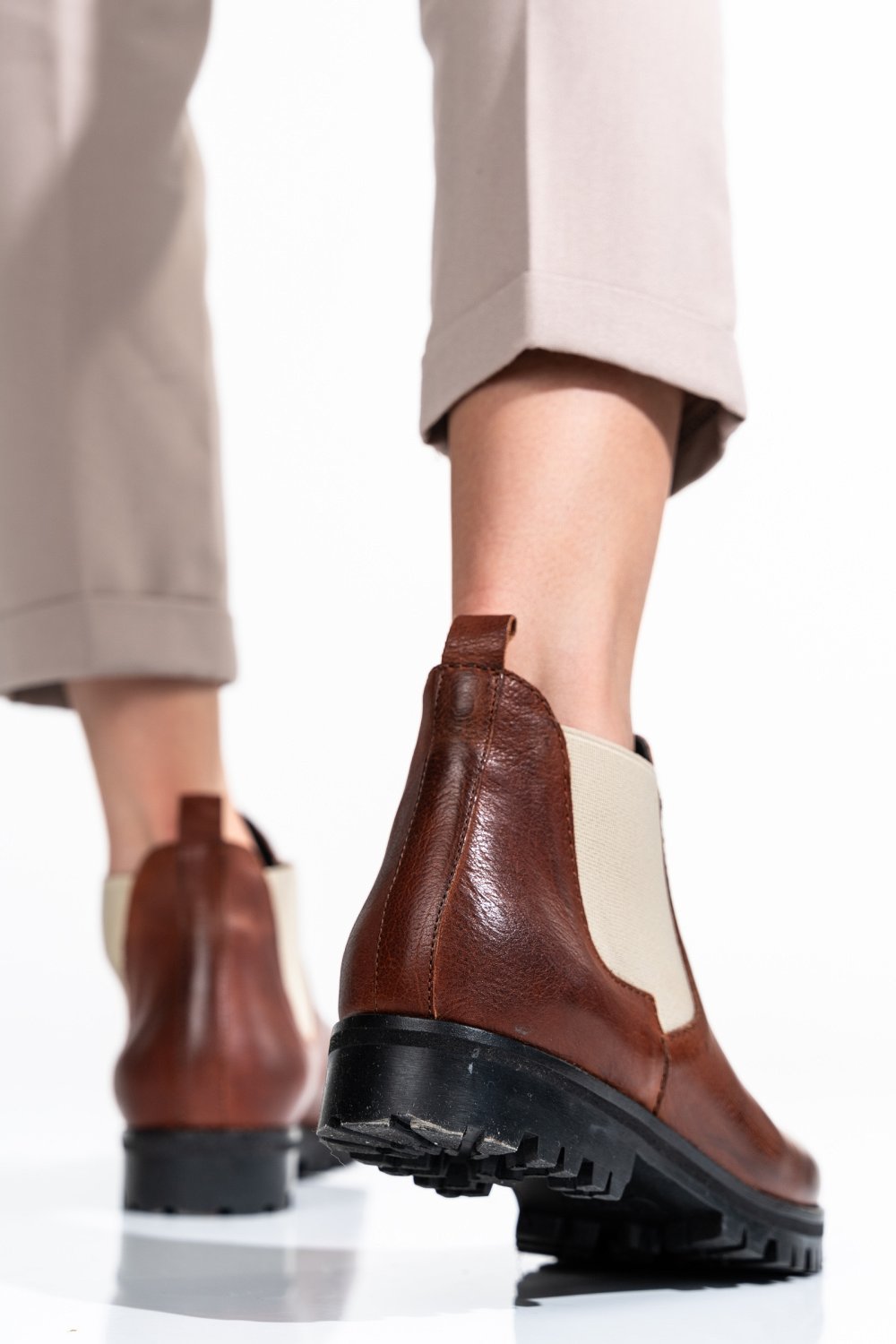 Barna természetes bőr bakancs 4s7h6-673-130