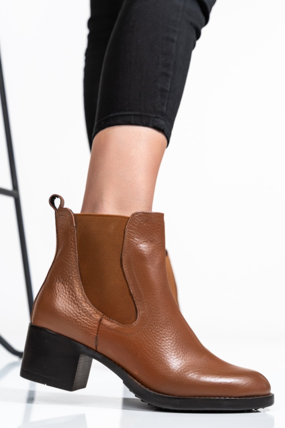 Természetes bőr bakancs 7s7h845