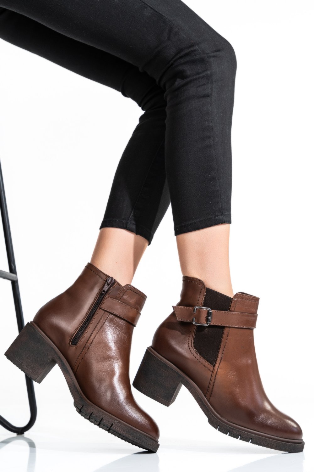 Barna természetes bőr bokacsizma 2s7h32-025np