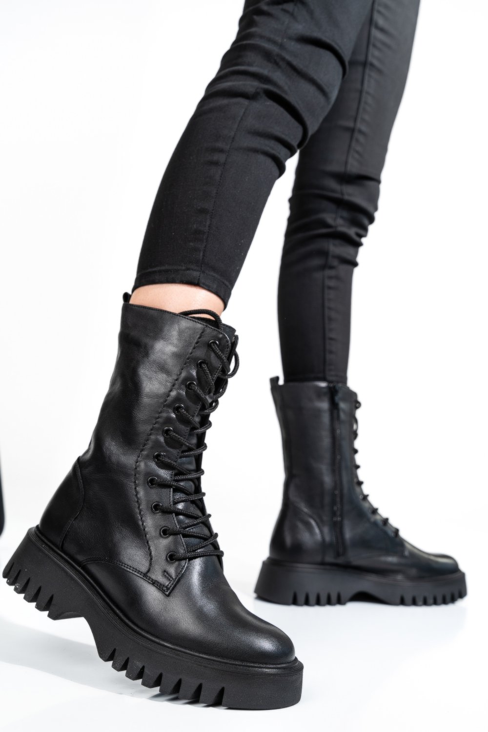 Fekete természetes bőr bakancs 2s7h32-052np