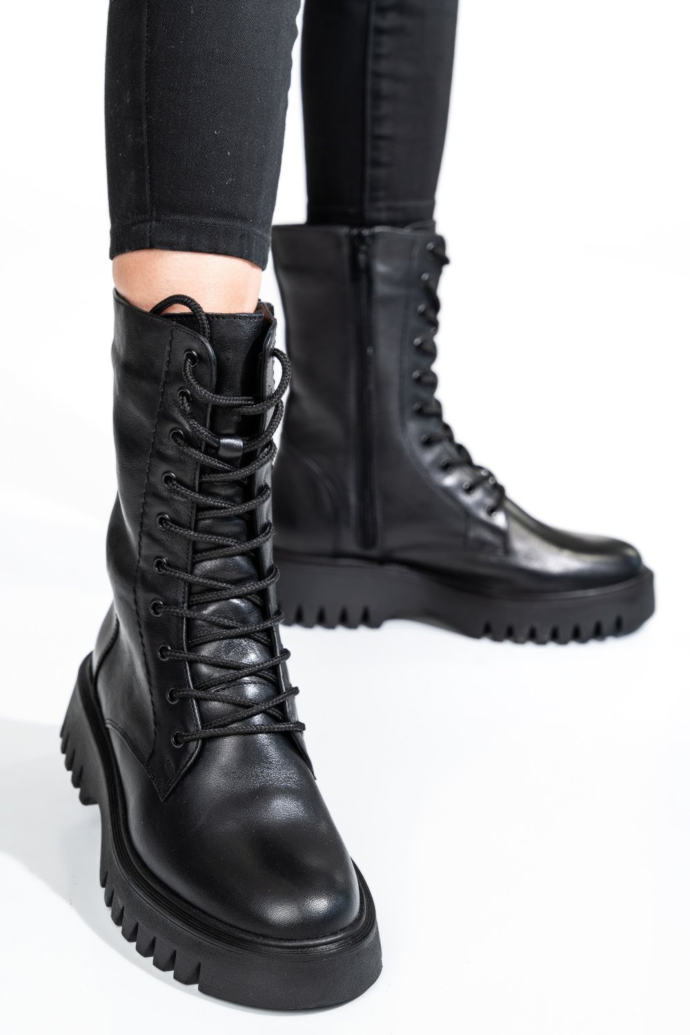 Fekete természetes bőr bakancs 2s7h32-052np