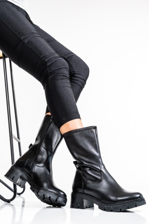 Fekete természetes bőr bakancs vs7hb08-3203