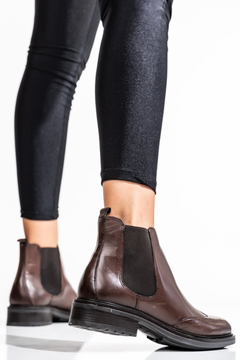 Barna természetes bőr bakancs ws7hh66h04