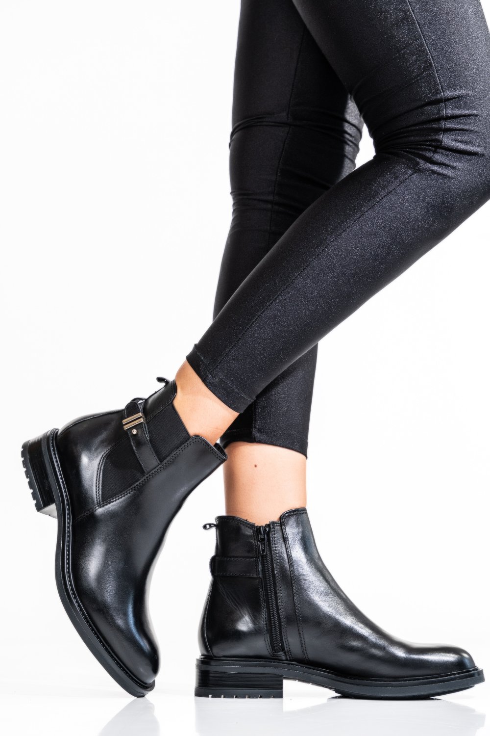 Fekete természetes bőr bakancs ws7hh66h10