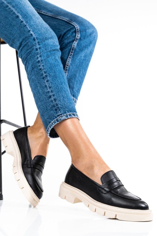 Fekete természetes bőr alkalmi cipők 1s7h0042