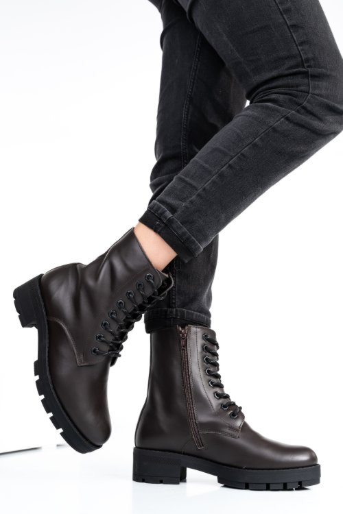 Barna természetes bőr bakancs 1s7h31