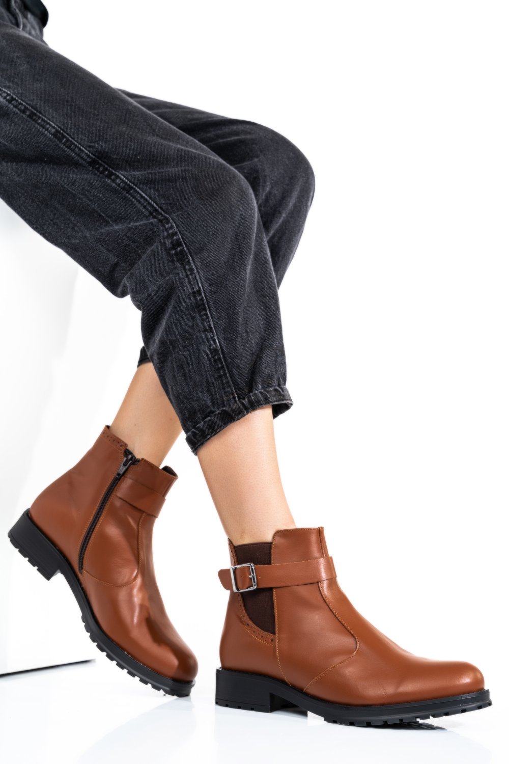 Barna természetes bőr bakancs 0s7h82