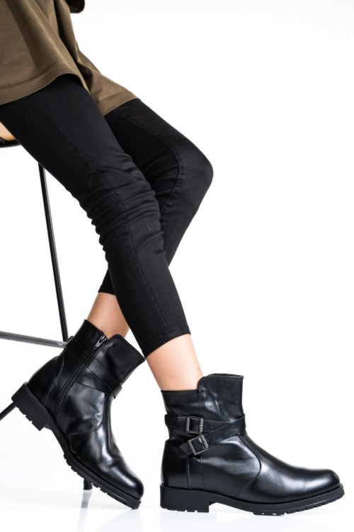 Fekete természetes bőr bakancs 0s7h80